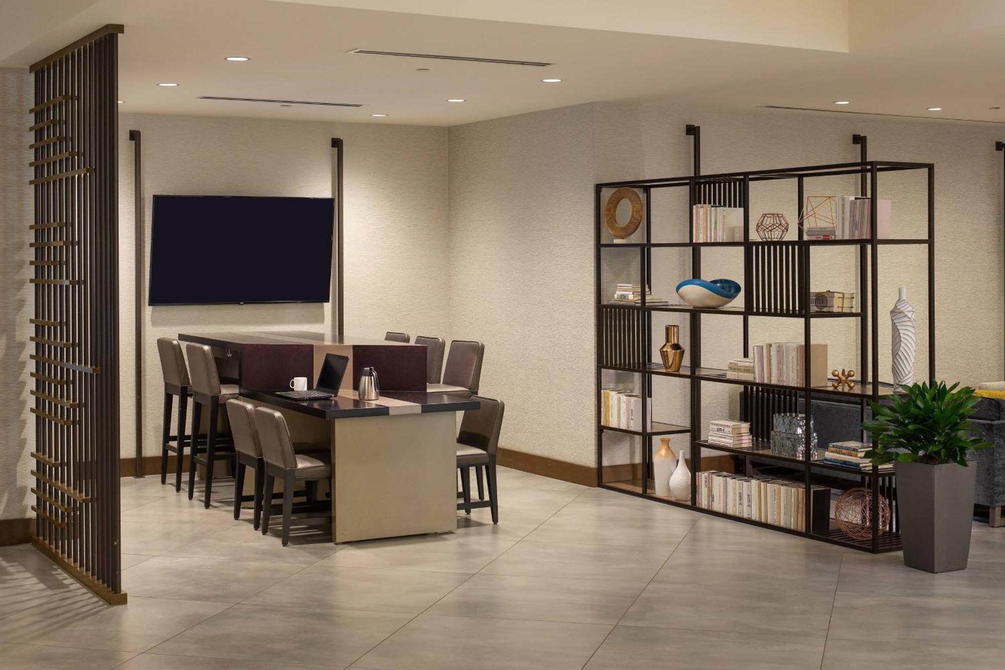 Отель Atlanta Marriott Perimeter Center Данвуди Экстерьер фото