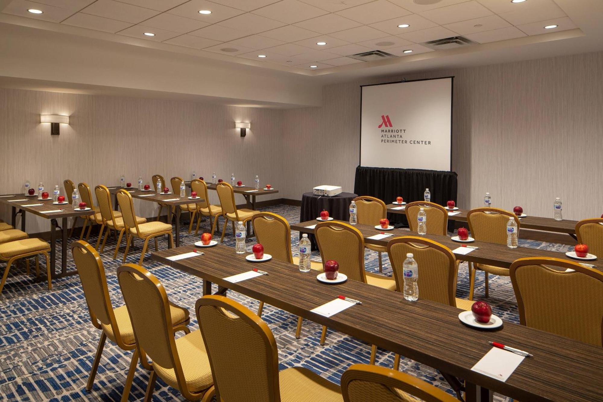 Отель Atlanta Marriott Perimeter Center Данвуди Экстерьер фото