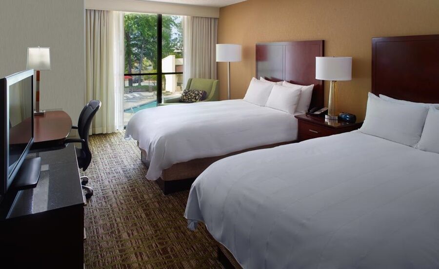 Отель Atlanta Marriott Perimeter Center Данвуди Экстерьер фото